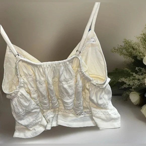 Urban Outfitters Nia Babydoll Cami Ivory• Boho, Size Small •EUC - Picture 4 of 10
